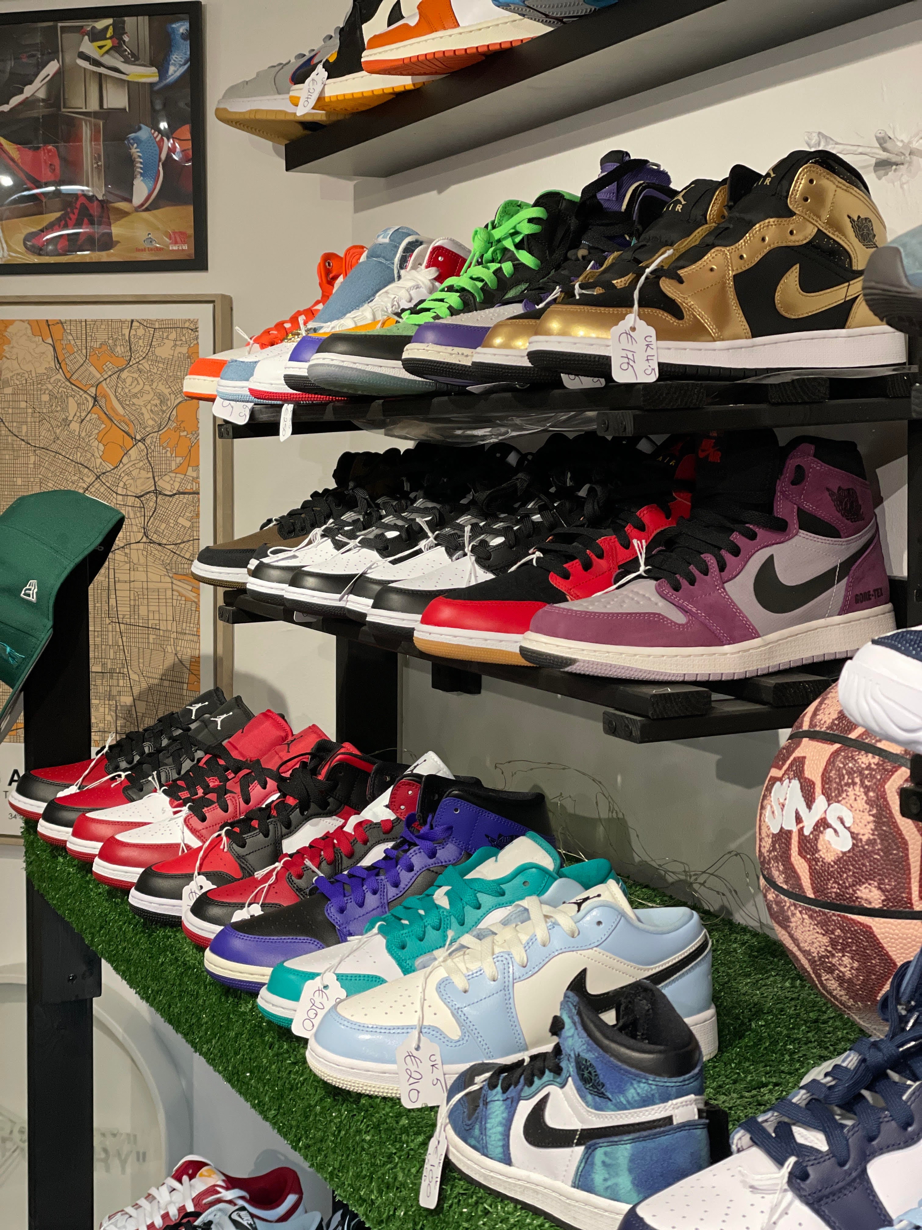 Uk consignment store store sneakers